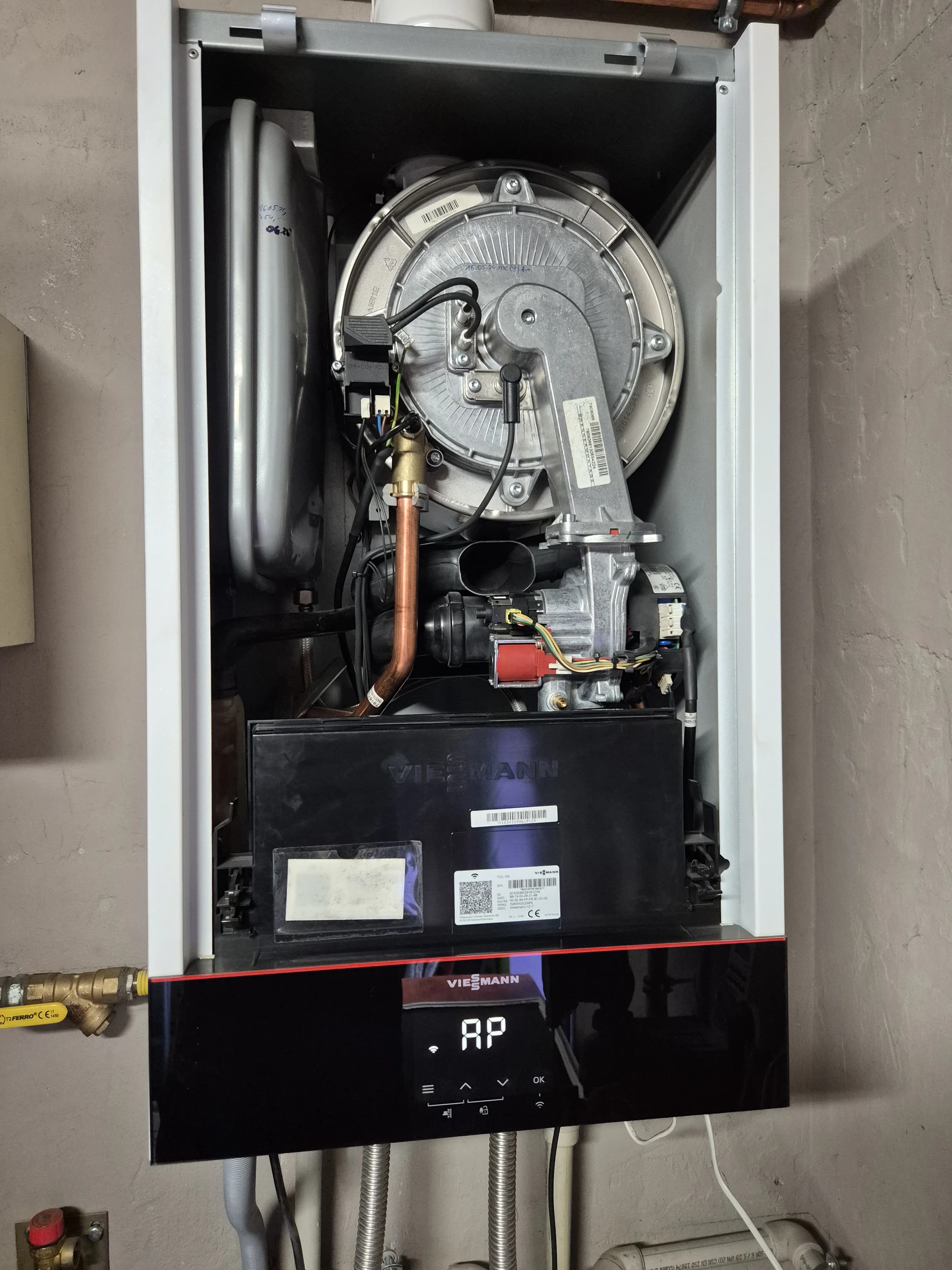 Kocioł gazowy kondensacyjny Viessmann Vitodens 100